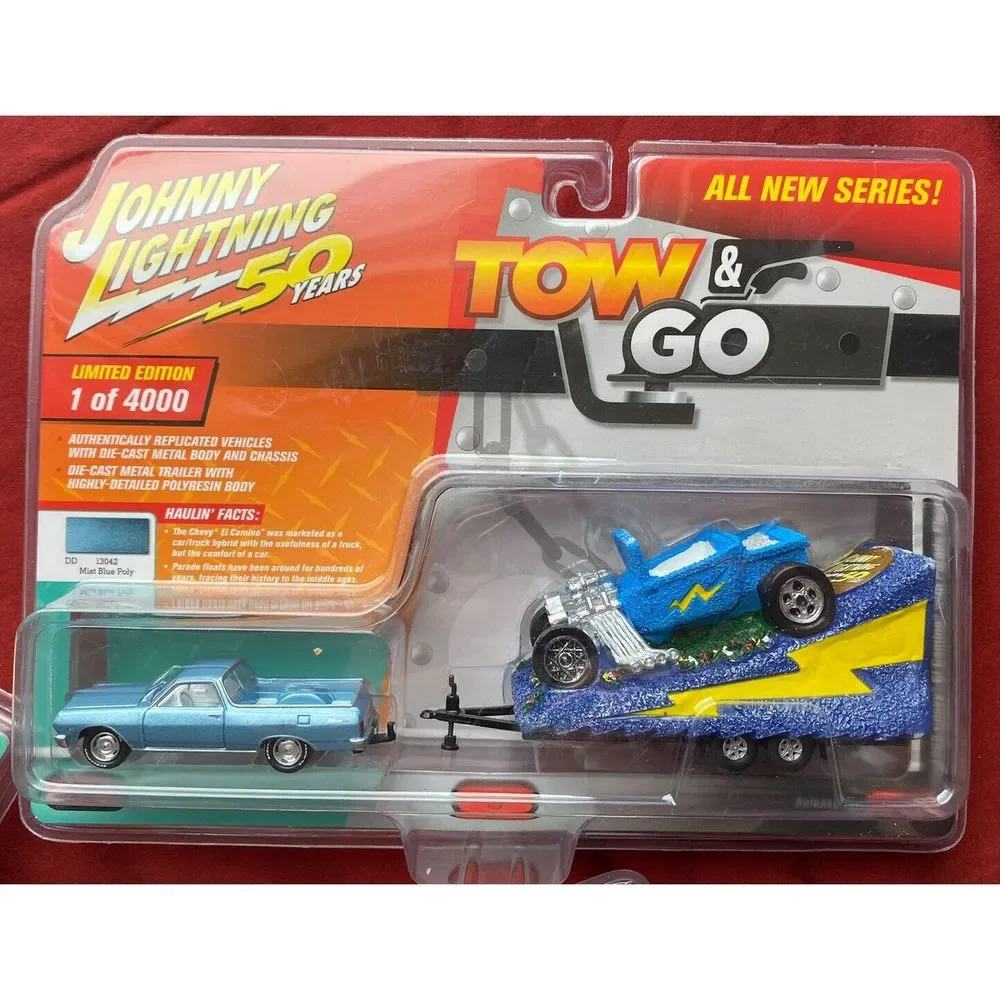 Johnny Lightning Tow & Go 1965 Chevy El Camino and Parade Float Version A